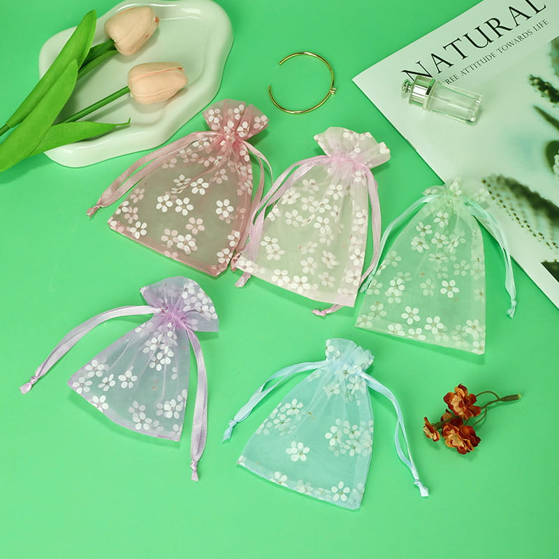 Daisy Print Organza Bags