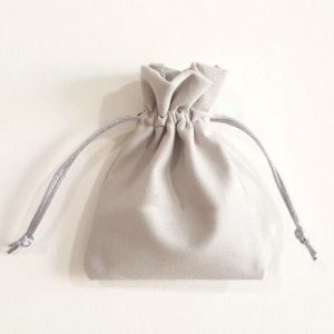 Wholesale Custom Velvet Suede Drawstring Pouch Small Jewelry Container Beautiful Printing for Packaging Small Jewelry Pieces