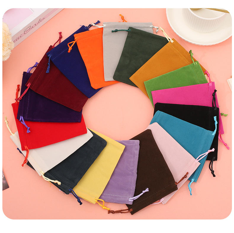wholesale-velvet-drawstring-bags-jewelry-pouches-in-stock